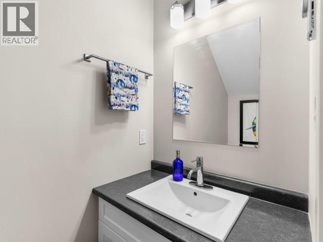 20-35 SYBIL CIRCLE photo 12