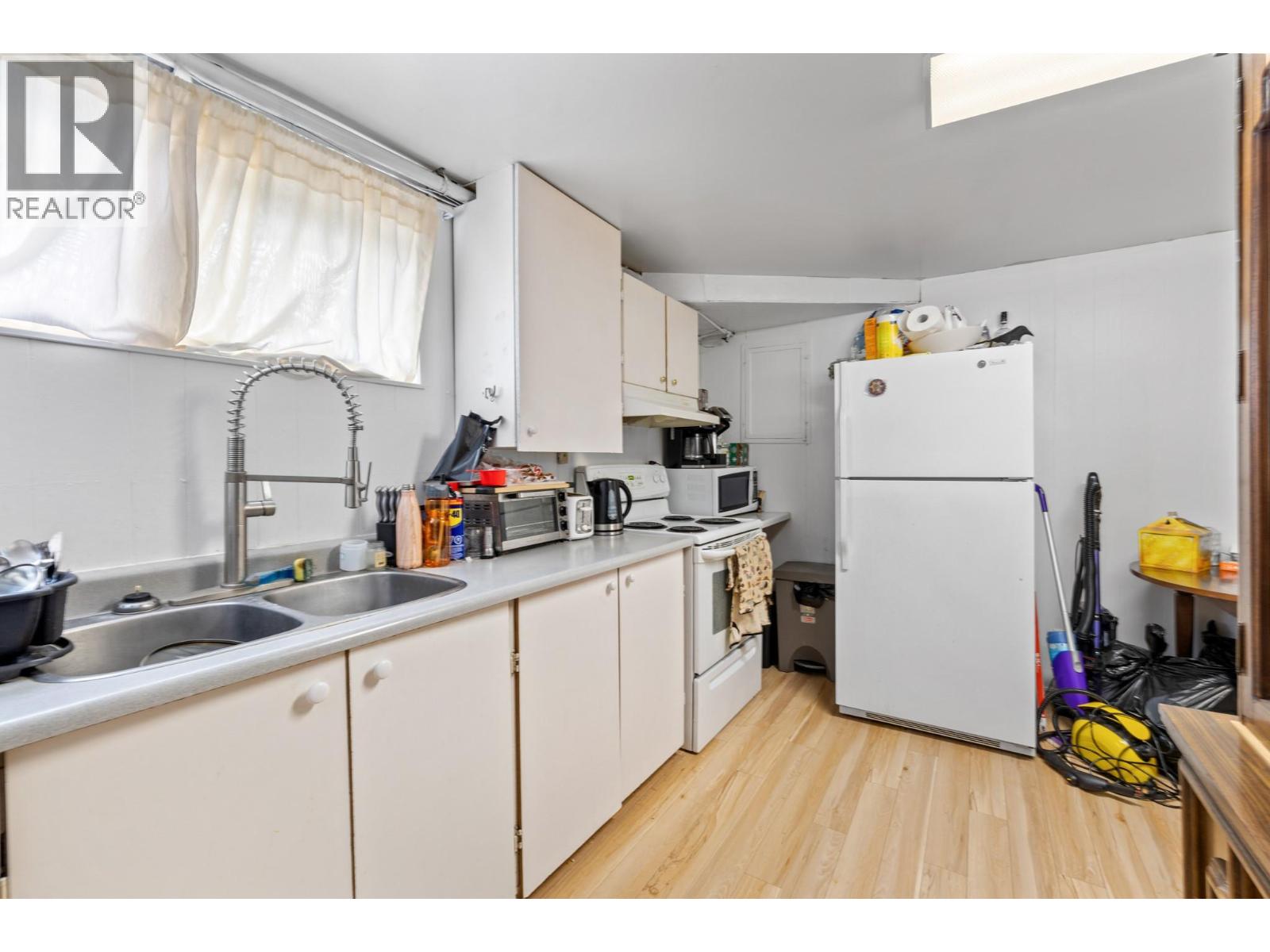 575 Dell Road Kelowna Photo 46