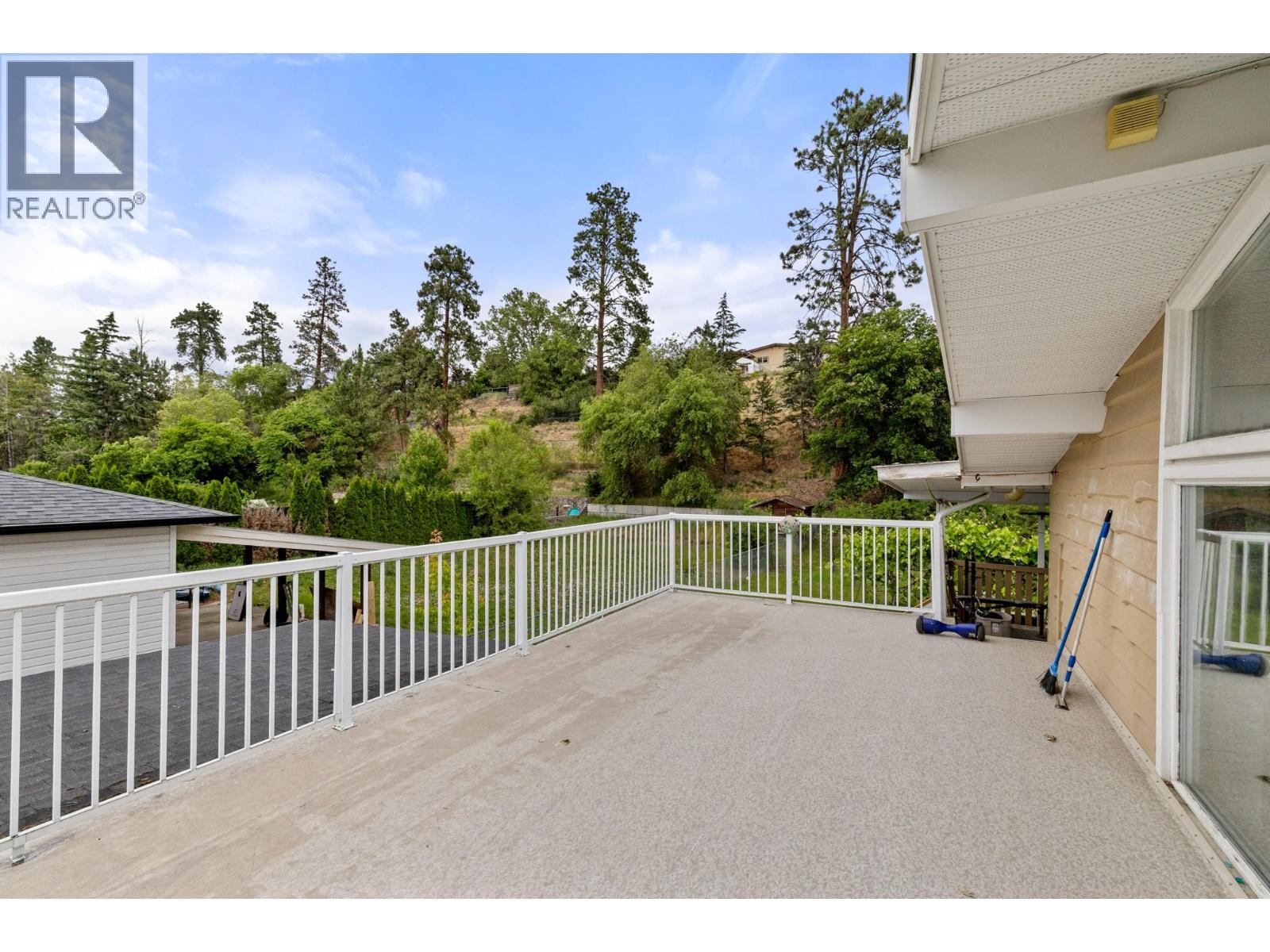 575 Dell Road Kelowna Photo 52
