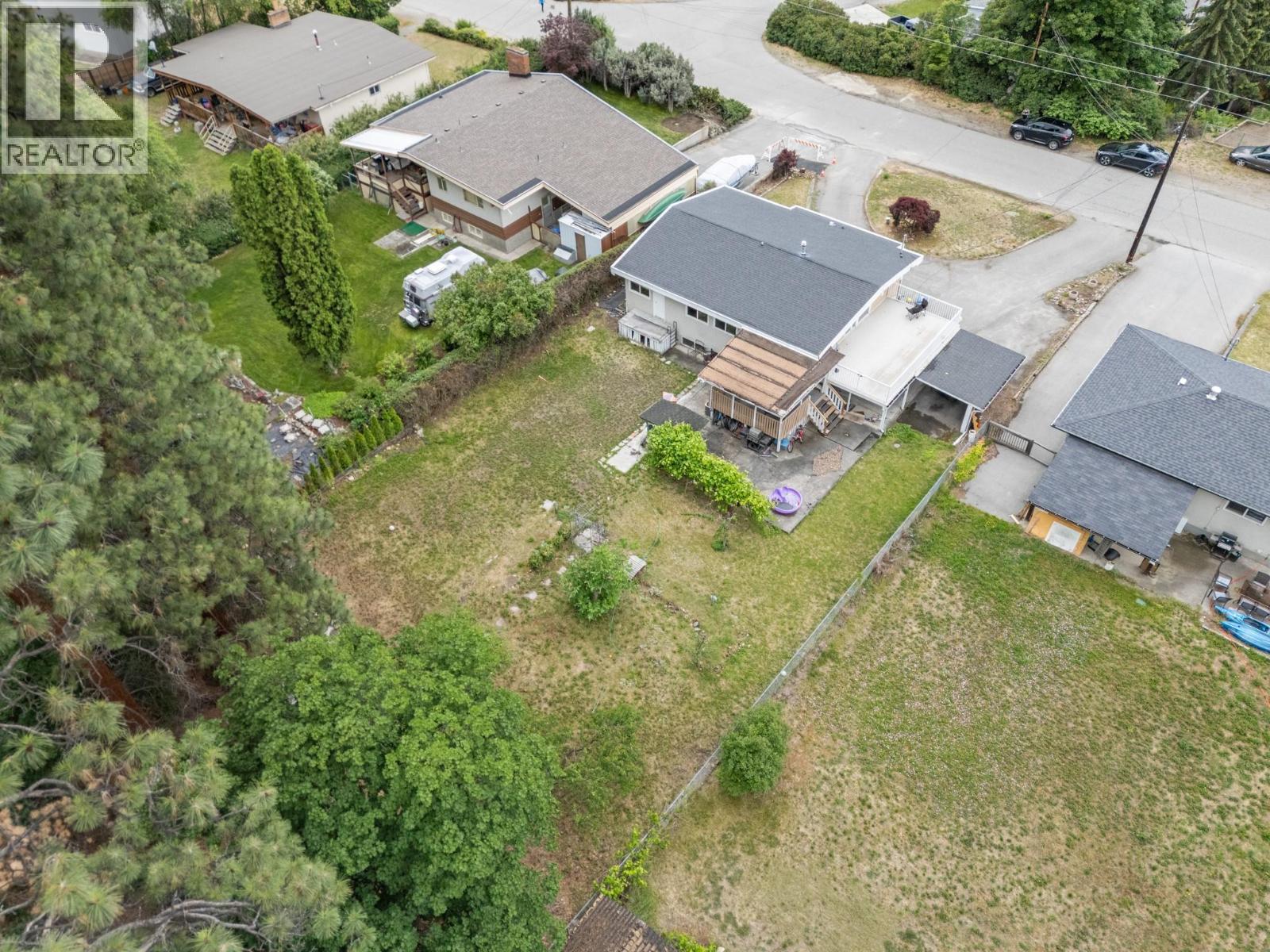 575 Dell Road Kelowna Photo 60