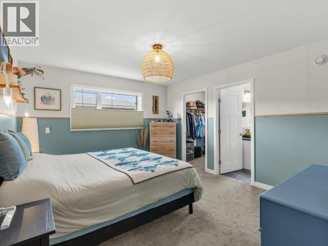 20-35 SYBIL CIRCLE photo 23