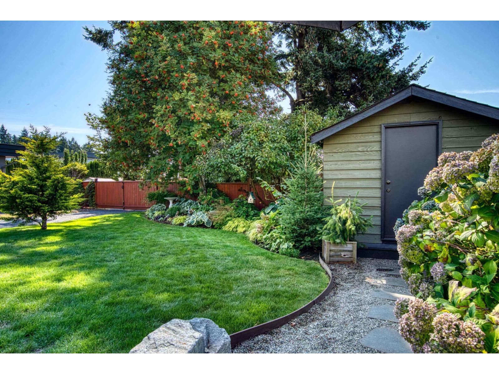 14480 Mann Park Crescent, White Rock, British Columbia  V4B 3A8 - Photo 35 - R3164139