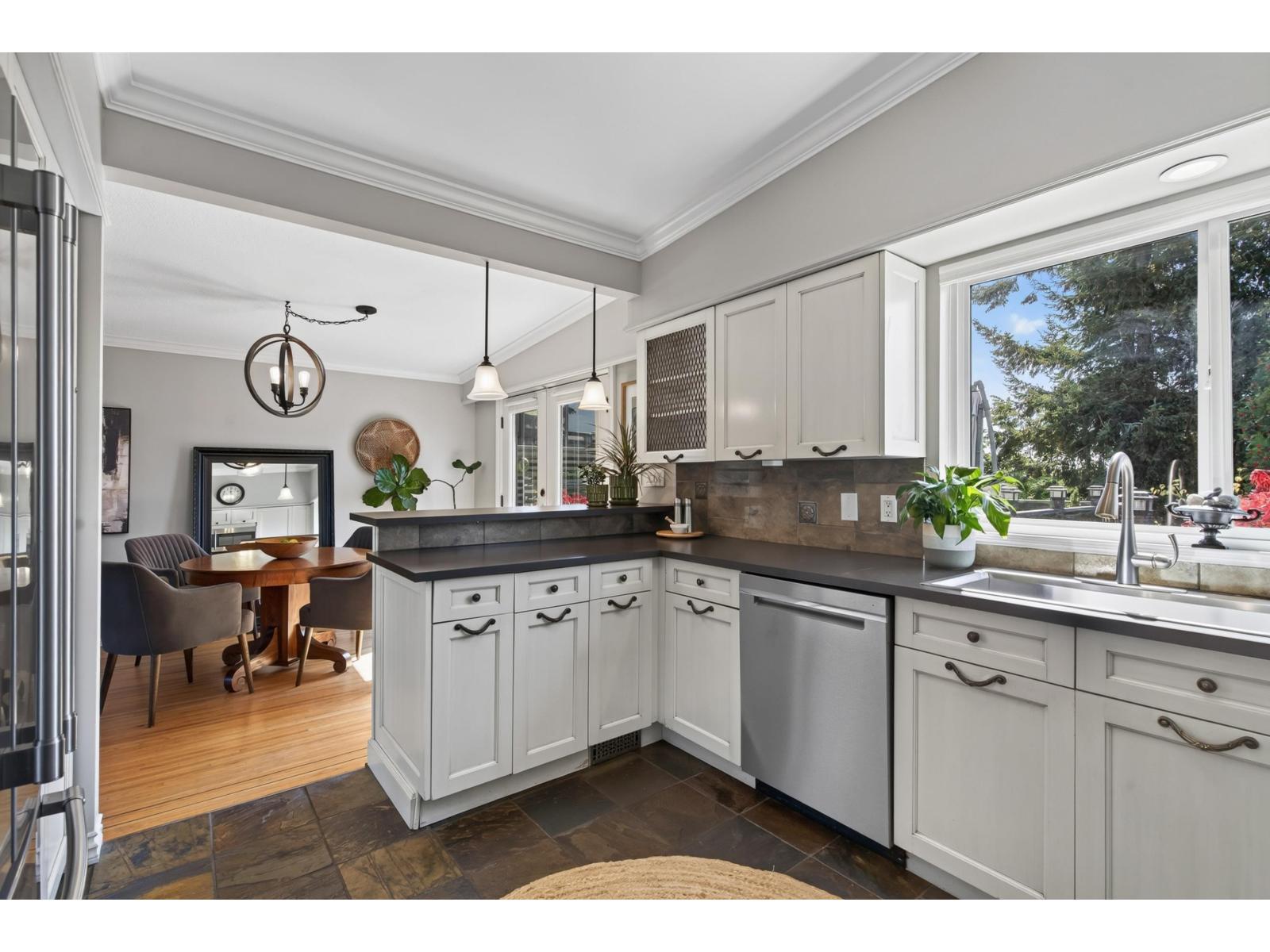 14480 Mann Park Crescent, White Rock, British Columbia  V4B 3A8 - Photo 13 - R3164139