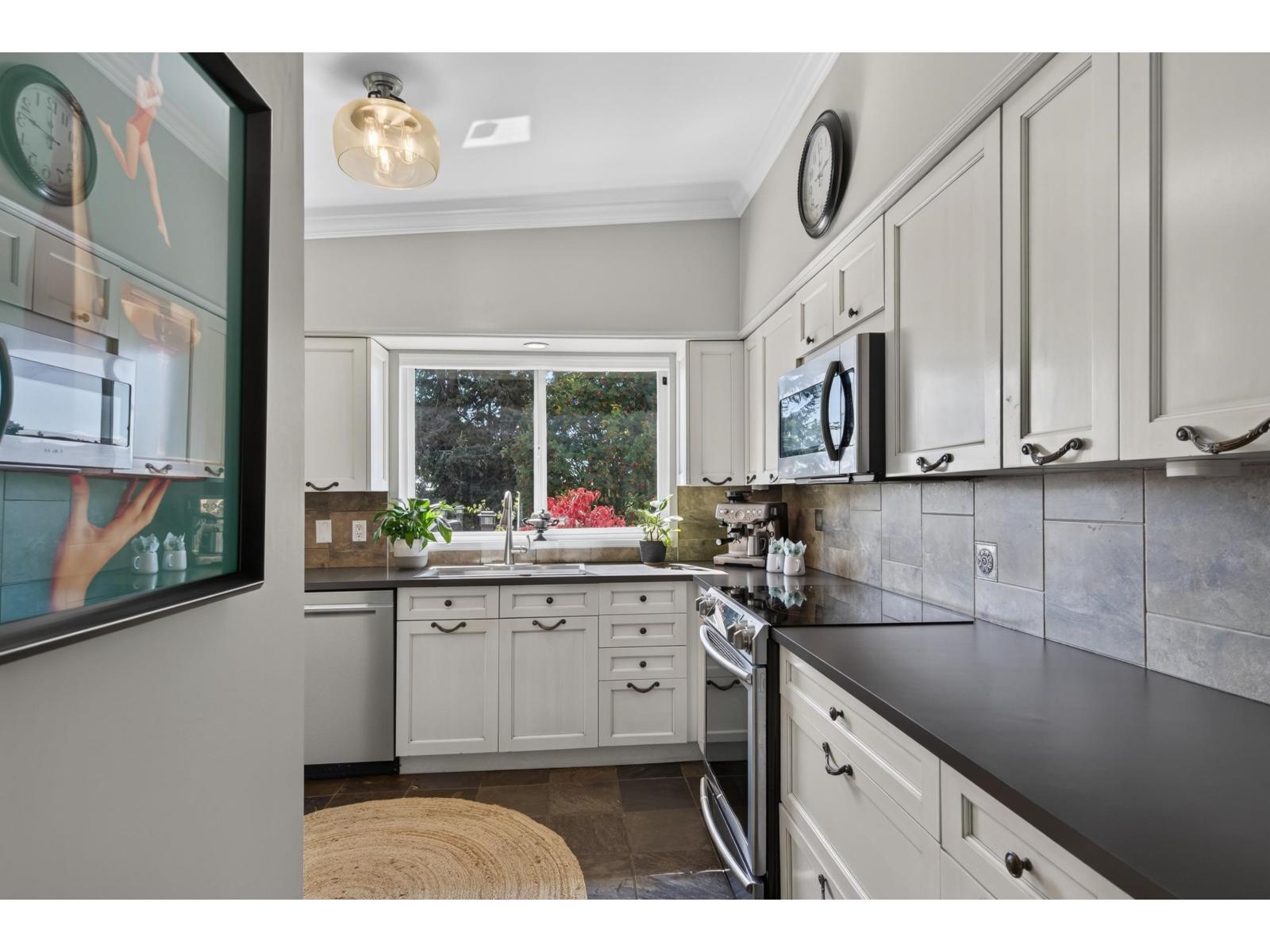 14480 Mann Park Crescent, White Rock, British Columbia  V4B 3A8 - Photo 15 - R3164139