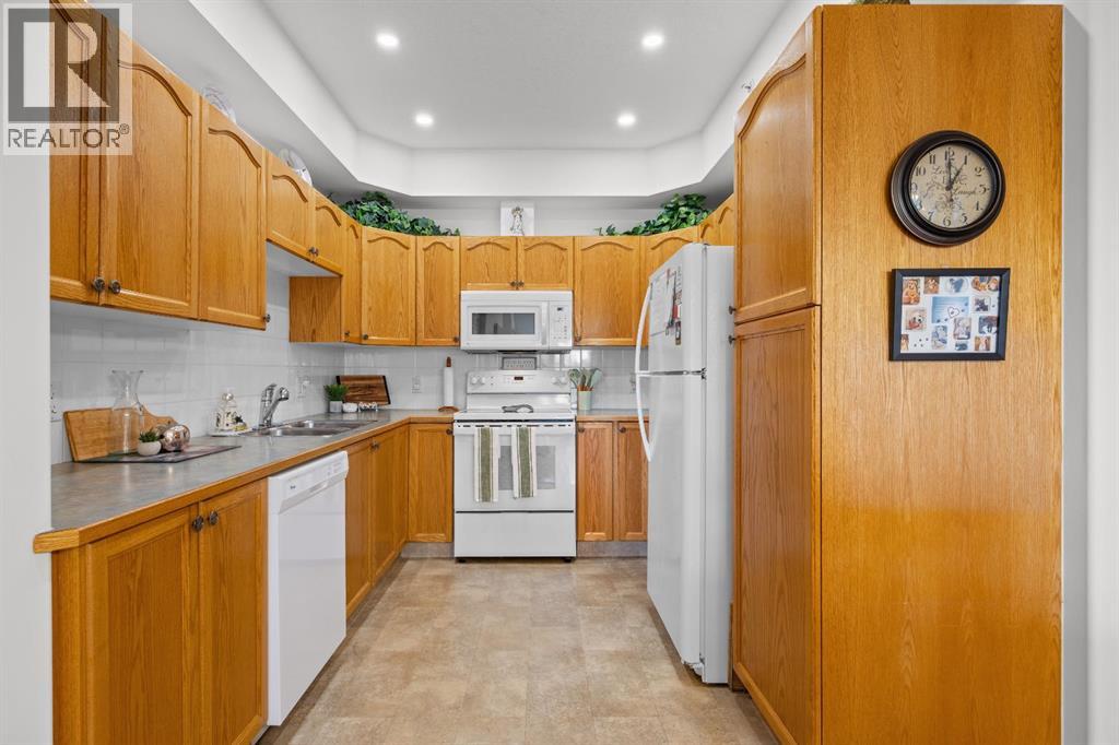317, 728 Country Hills Road NW, Calgary, Alberta  T3K 5K8 - Photo 12 - A2339543