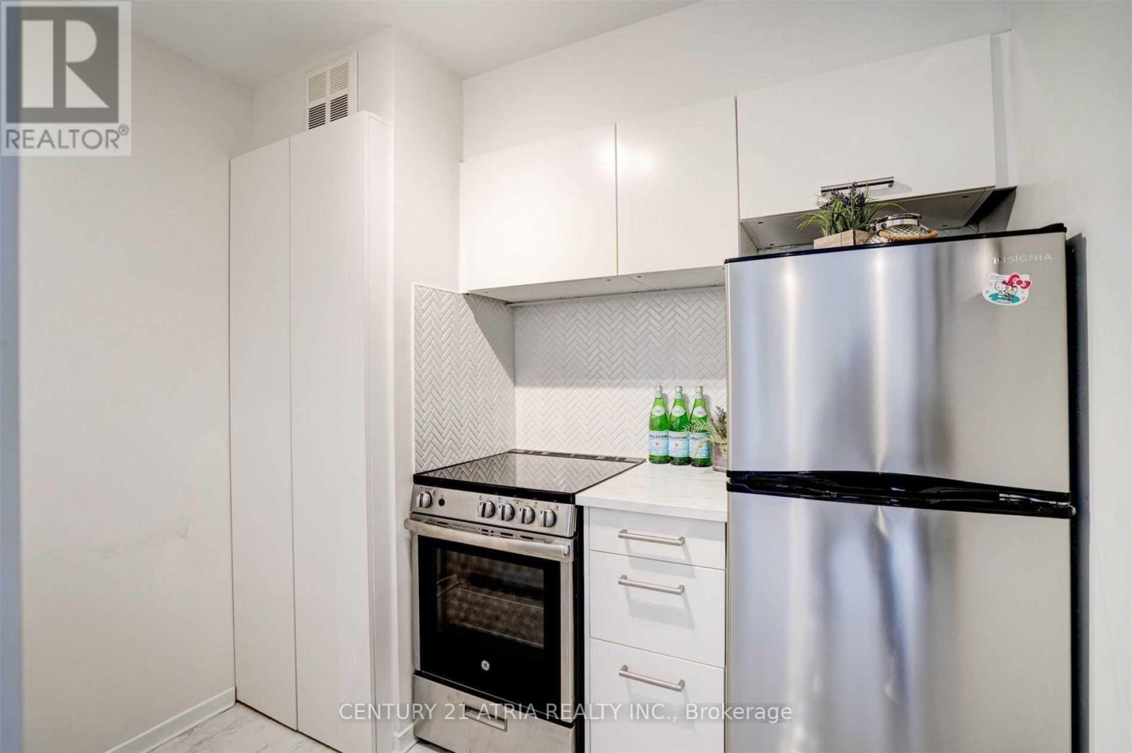 1504 - 1055 Bay Street, Toronto, Ontario  M5S 3A3 - Photo 10 - C13775240