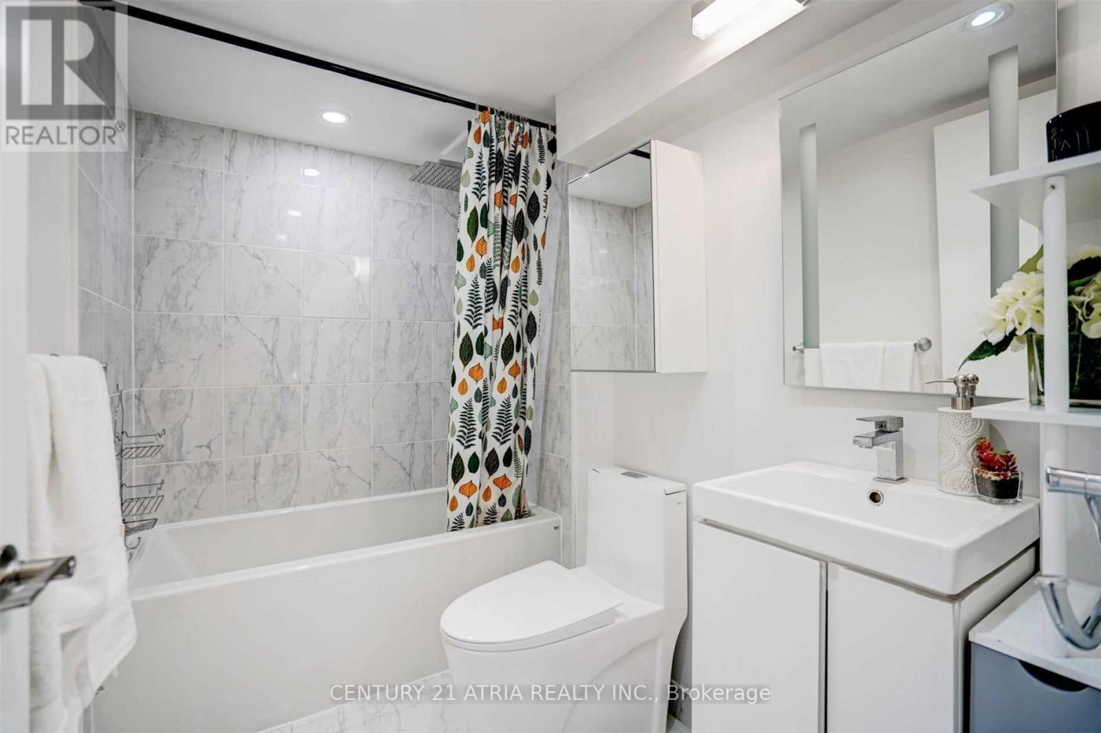 1504 - 1055 Bay Street, Toronto, Ontario  M5S 3A3 - Photo 15 - C13775240