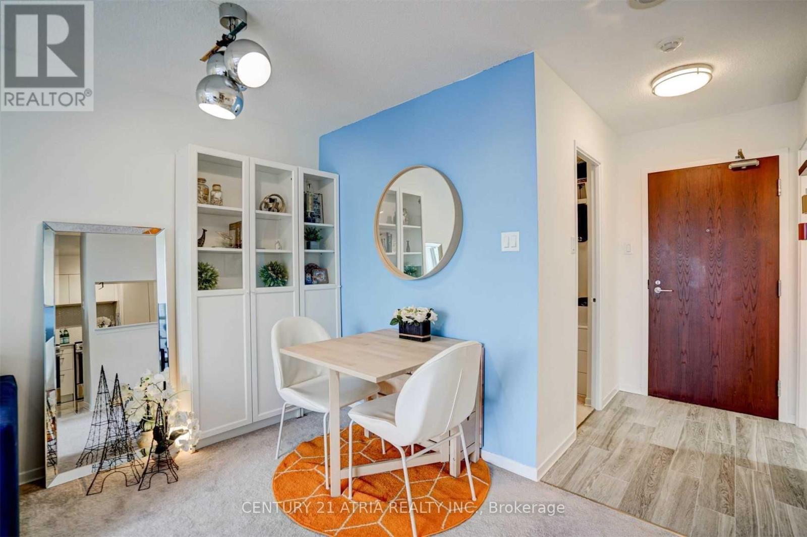 1504 - 1055 Bay Street, Toronto, Ontario  M5S 3A3 - Photo 2 - C13775240