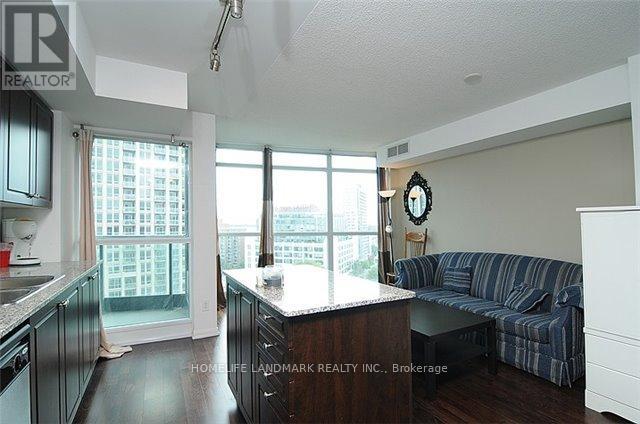 1403 - 215 Fort York Boulevard, Toronto, Ontario  M1S 0G4 - Photo 4 - C13775328