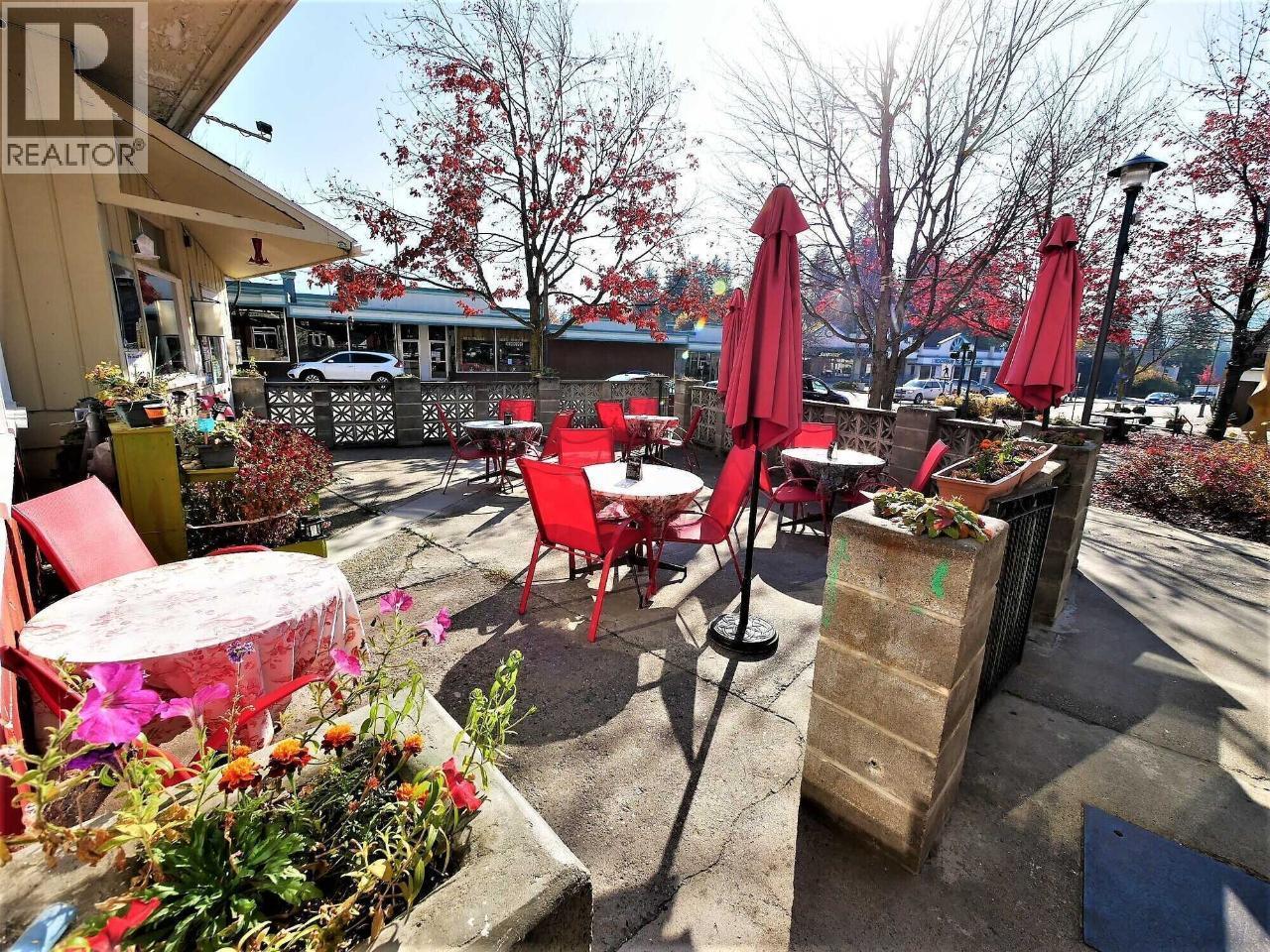 330 Columbia Avenue, Castlegar, British Columbia  V1N 1G5 - Photo 10 - 2474528