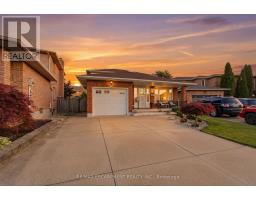 11 GABRIELE COURT, Hamilton, Ontario