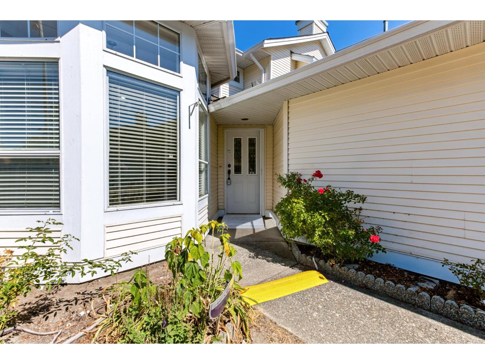 18 9208 208 Street, Langley, British Columbia  V1M 2M9 - Photo 2 - R3162623
