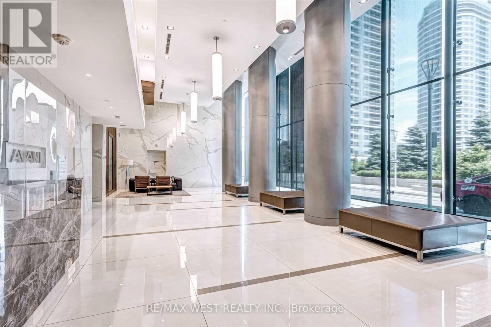 320 - 275 Village Green Square, Toronto, Ontario  M1S 0L8 - Photo 14 - E13775338