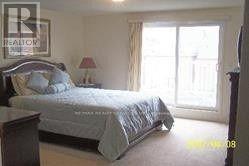 20 Evelyn Wiggins Drive, Toronto, Ontario  M3J 0G3 - Photo 7 - W13775348