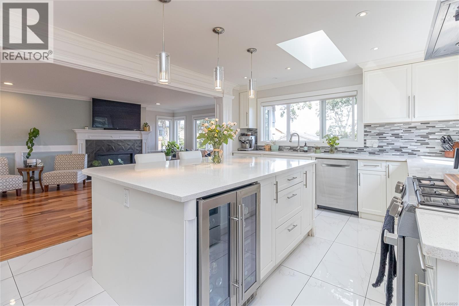 4081 Cedar Hill Rd, Saanich, British Columbia  V8N 3C2 - Photo 13 - 1048820