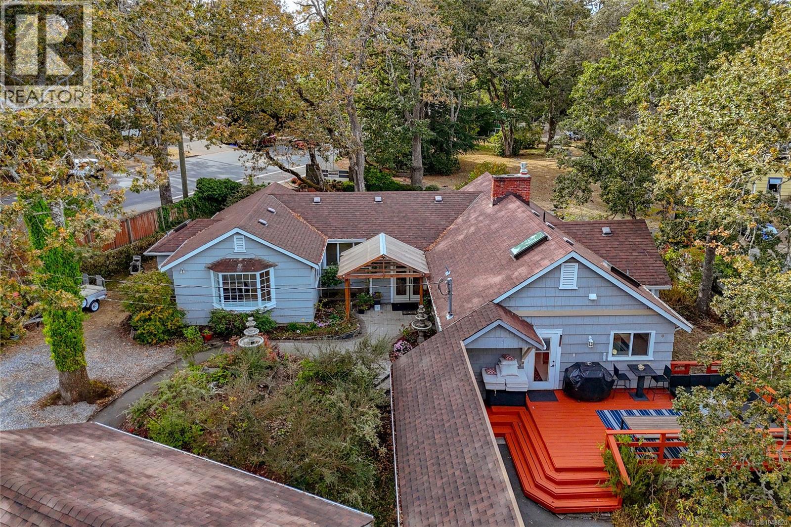 4081 Cedar Hill Rd, Saanich, British Columbia  V8N 3C2 - Photo 3 - 1048820