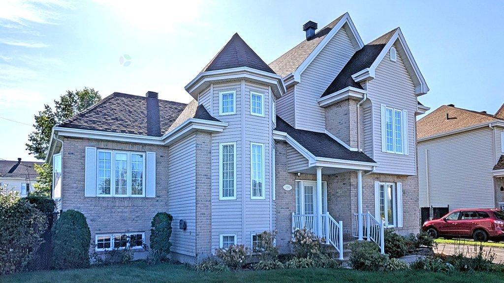 553-555 Rue Pierre-Rivière Terrebonne (Lachenaie) Quebec Canada J6V1M9 2