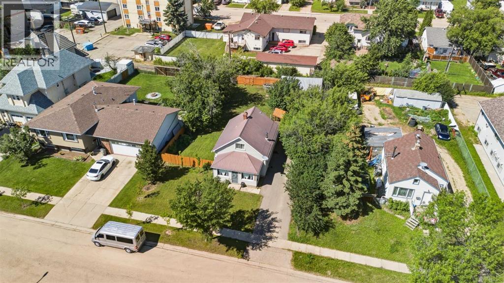 10122 106 Avenue, Grande Prairie, Alberta  T8V 1J8 - Photo 3 - A2325882