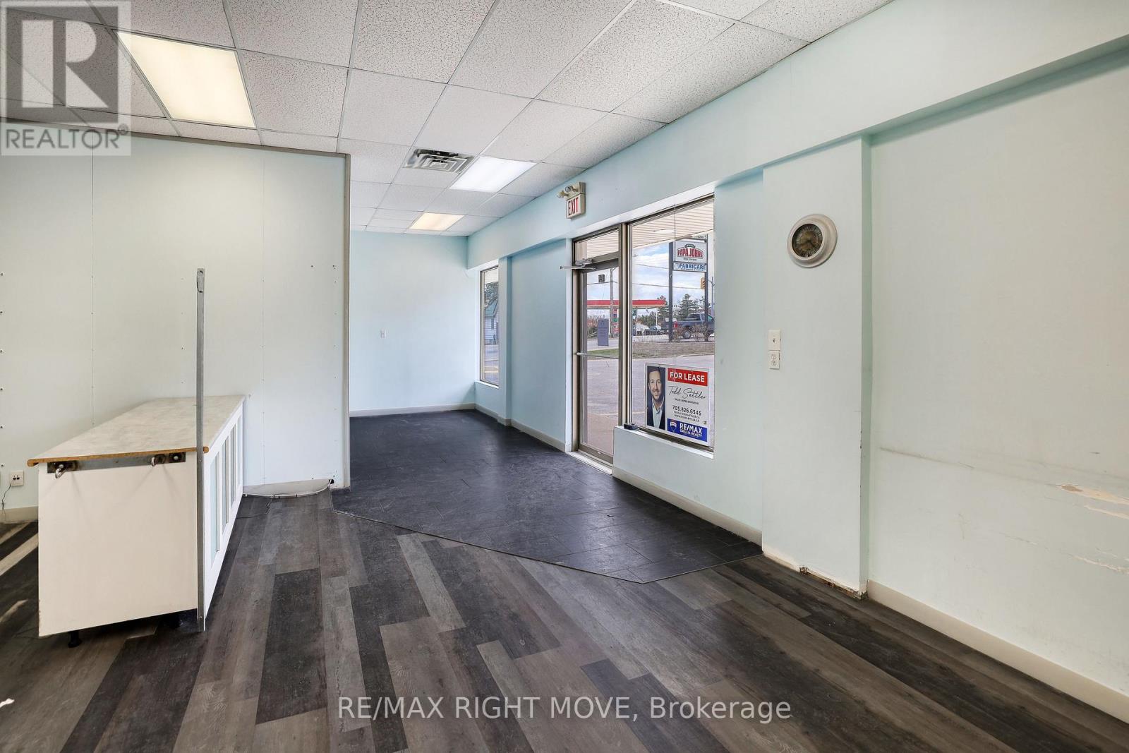 1a - 170 Memorial Avenue, Orillia, Ontario L3V 7M9 - Photo 2 - S13775462