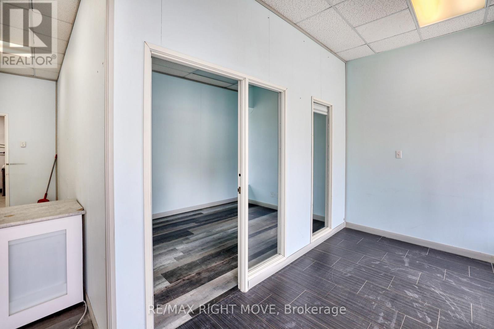 1a - 170 Memorial Avenue, Orillia, Ontario L3V 7M9 - Photo 3 - S13775462
