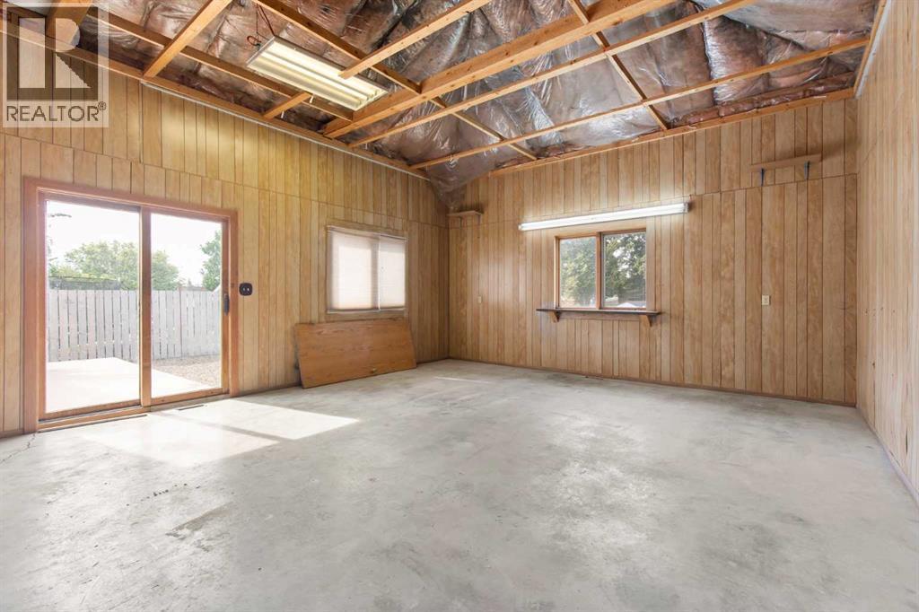 406 5 Street SE, Redcliff, Alberta  T0J 2P2 - Photo 40 - A2343854
