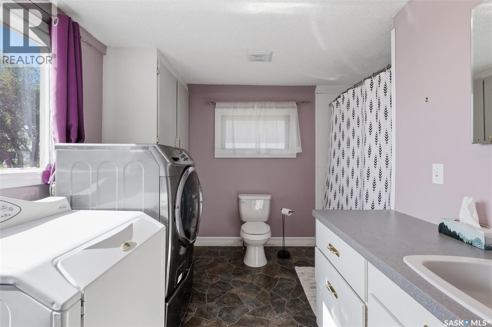 210 2nd Avenue E, Nokomis, Saskatchewan  S0G 3R0 - Photo 18 - SK048303