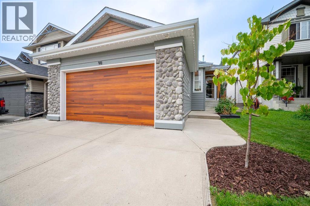 98 Chapala Grove SE, Calgary, Alberta  T2X 3V5 - Photo 1 - A2335499