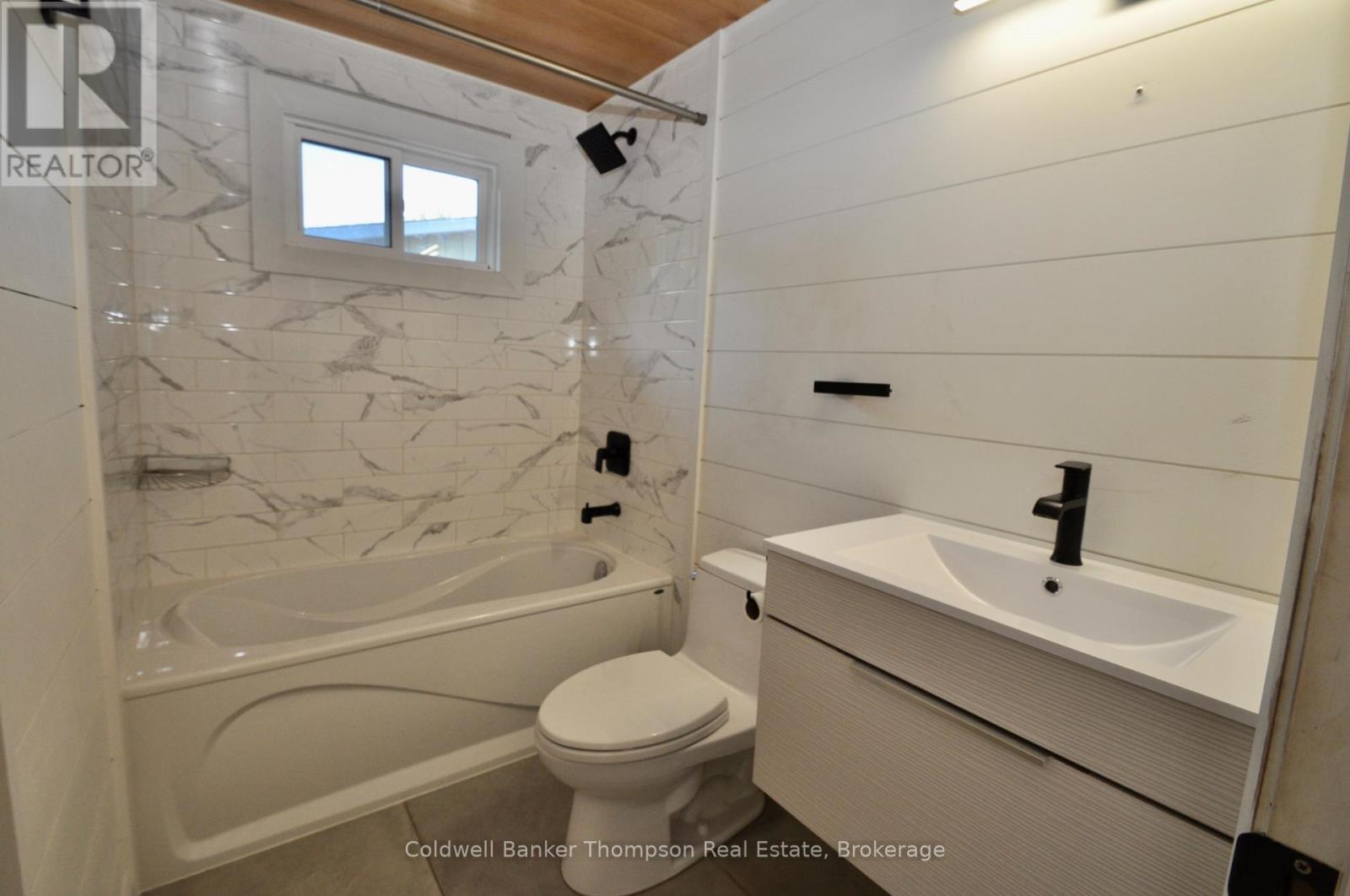 13 Yonge Street S, Huntsville, Ontario  P1H 1W7 - Photo 10 - X13775524