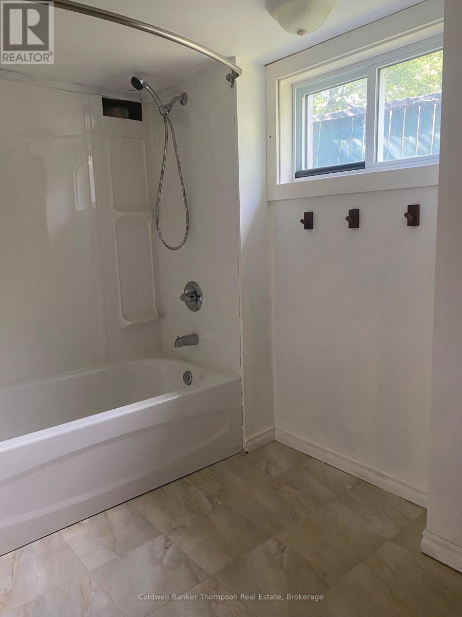 13 Yonge Street S, Huntsville, Ontario  P1H 1W7 - Photo 20 - X13775524