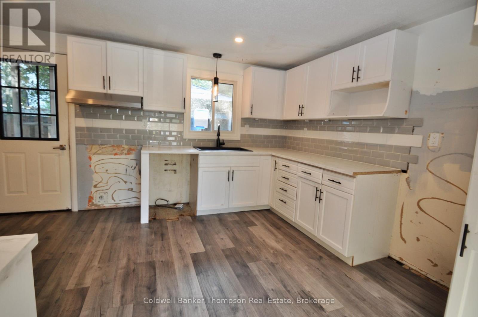 13 Yonge Street S, Huntsville, Ontario  P1H 1W7 - Photo 7 - X13775524