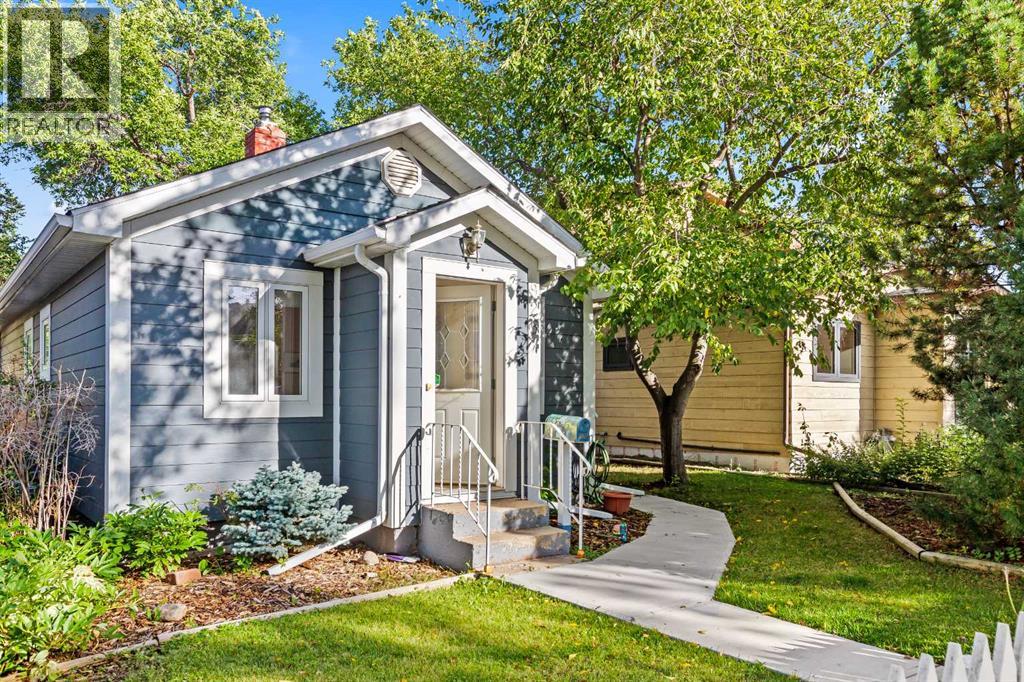 925 7a Street S, Lethbridge, Alberta  T1J 2J1 - Photo 3 - A2331166