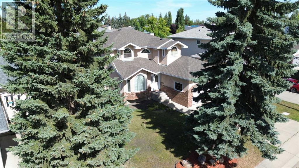 92 Anquetel Street, Red Deer, Alberta  T4R 2K7 - Photo 3 - A2332790