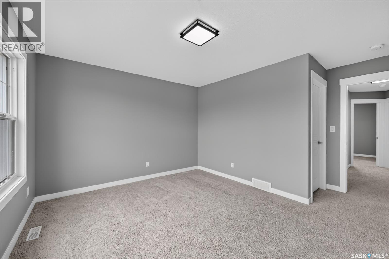 3017 Elgaard Drive, Regina, Saskatchewan  S4X 0K3 - Photo 12 - SK048305