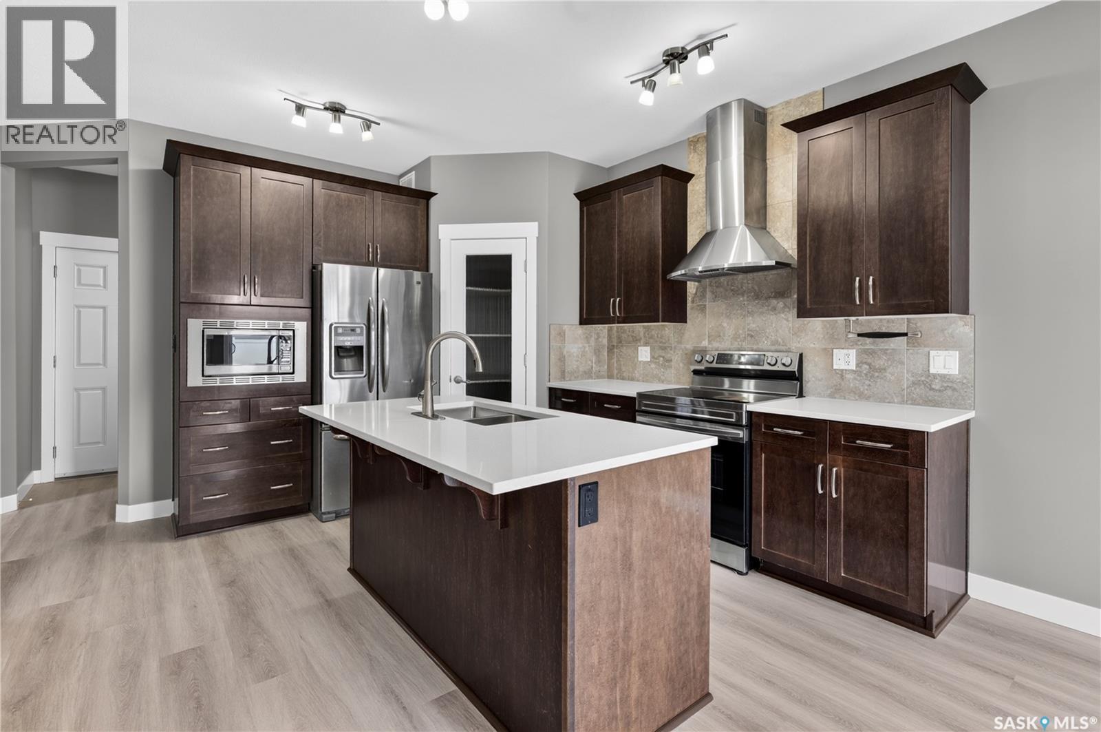 3017 Elgaard Drive, Regina, Saskatchewan  S4X 0K3 - Photo 8 - SK048305