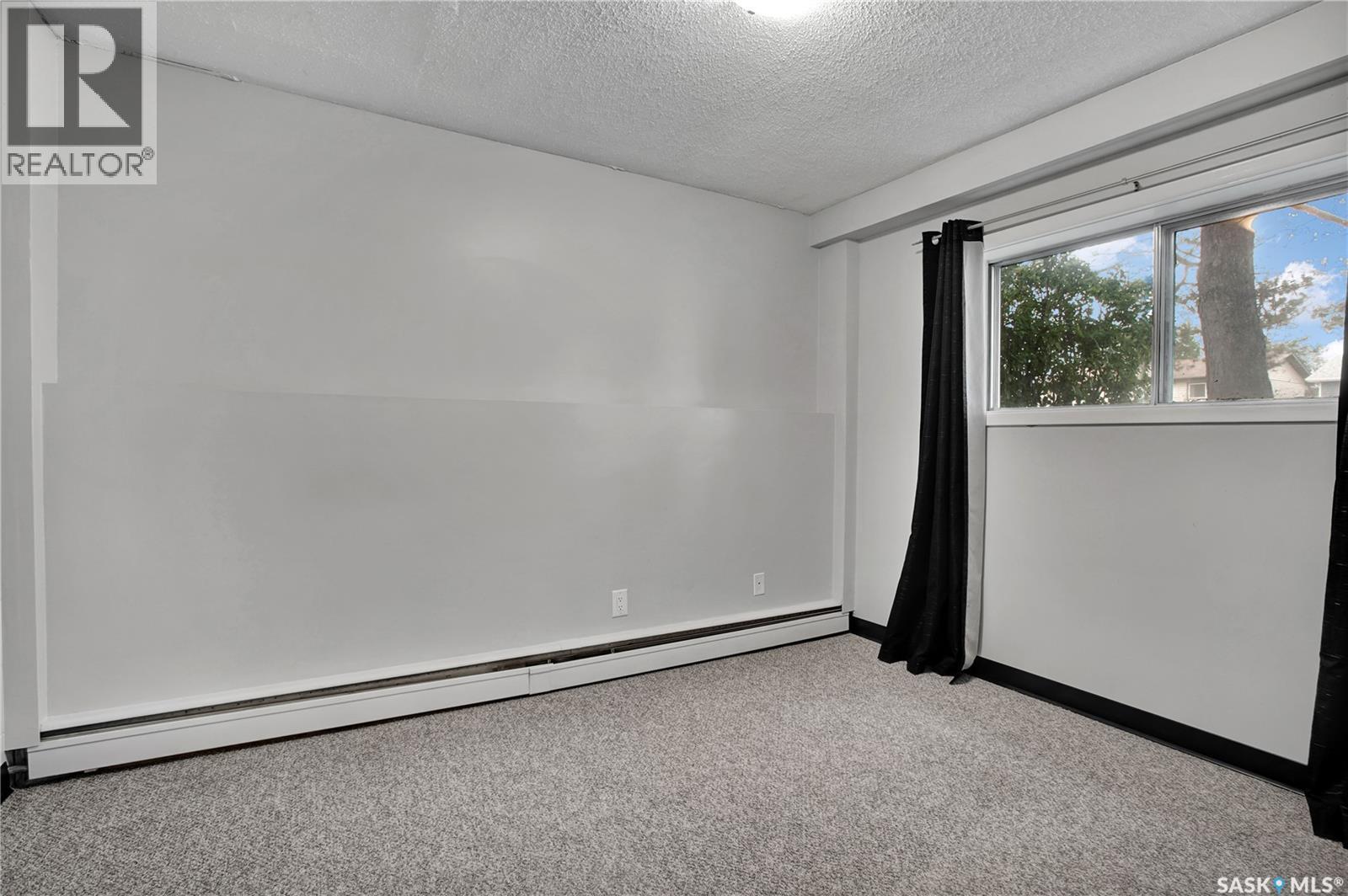 1625 Thompson Avenue, Saskatoon, Saskatchewan  S7N 1Y2 - Photo 11 - SK048205