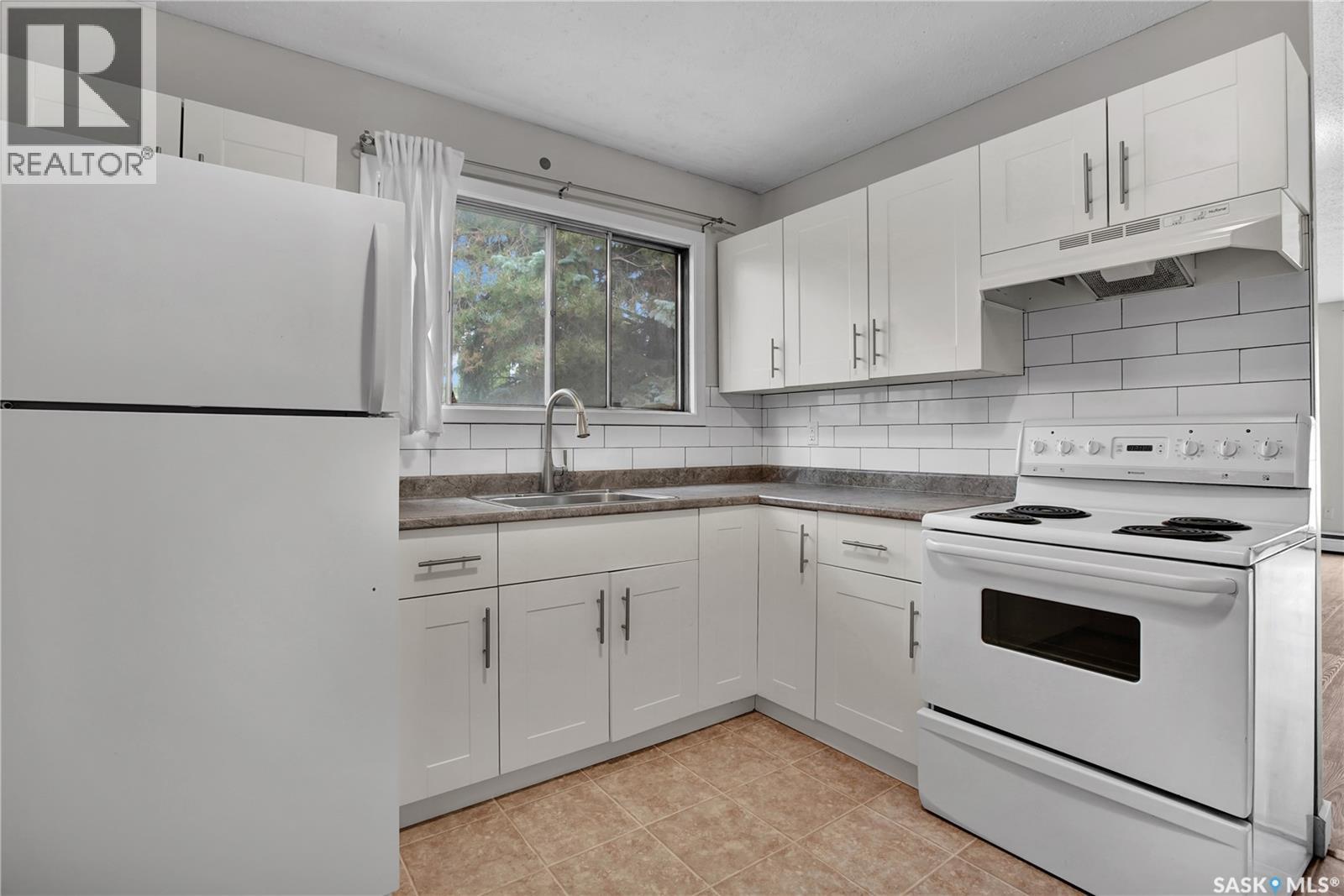 1625 Thompson Avenue, Saskatoon, Saskatchewan  S7N 1Y2 - Photo 7 - SK048205