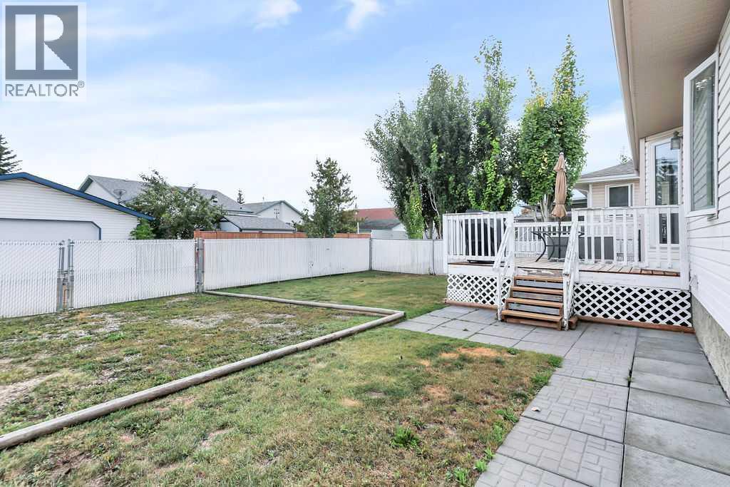 110 Lord Close, Red Deer, Alberta  T4R 2R9 - Photo 37 - A2343600