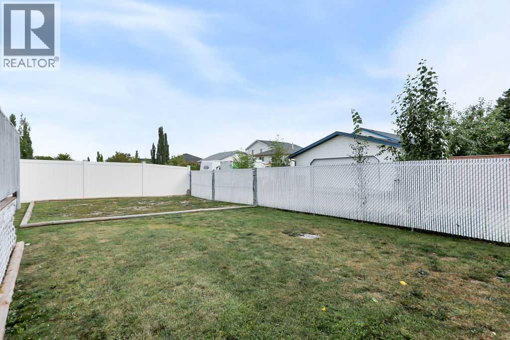 110 Lord Close, Red Deer, Alberta  T4R 2R9 - Photo 40 - A2343600