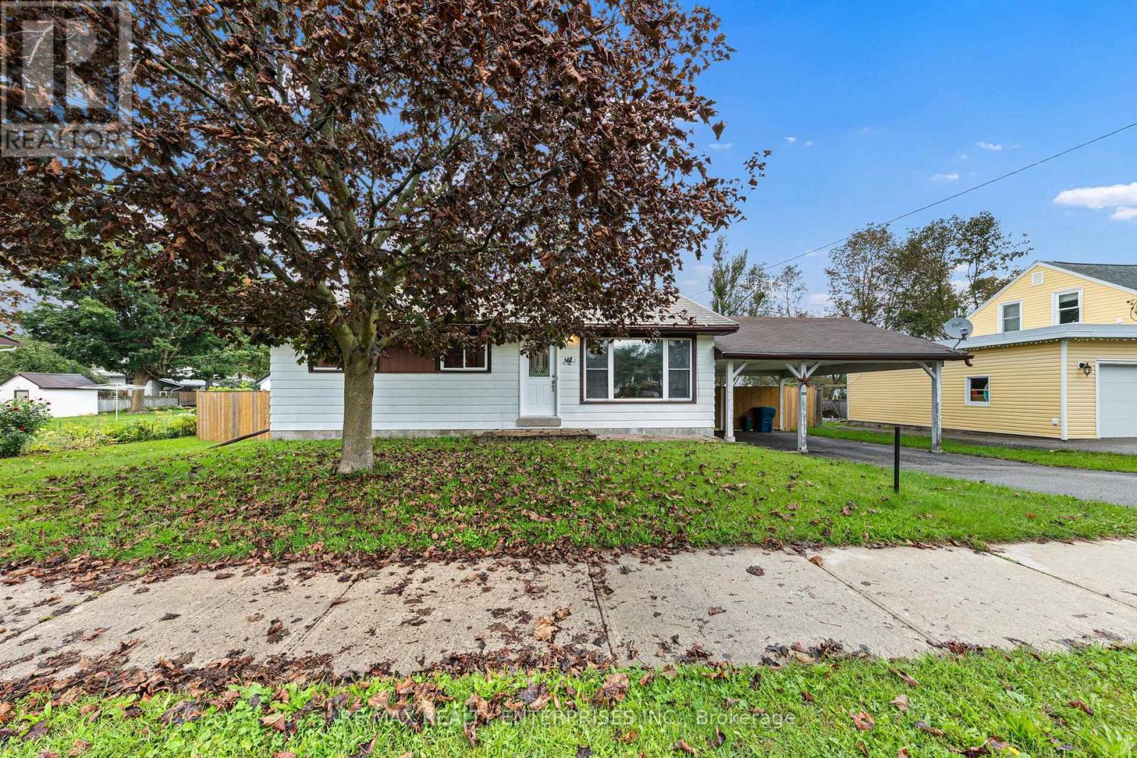 390 MISSISSAGA STREET W Orillia Ontario Canada L3V3C5 4
