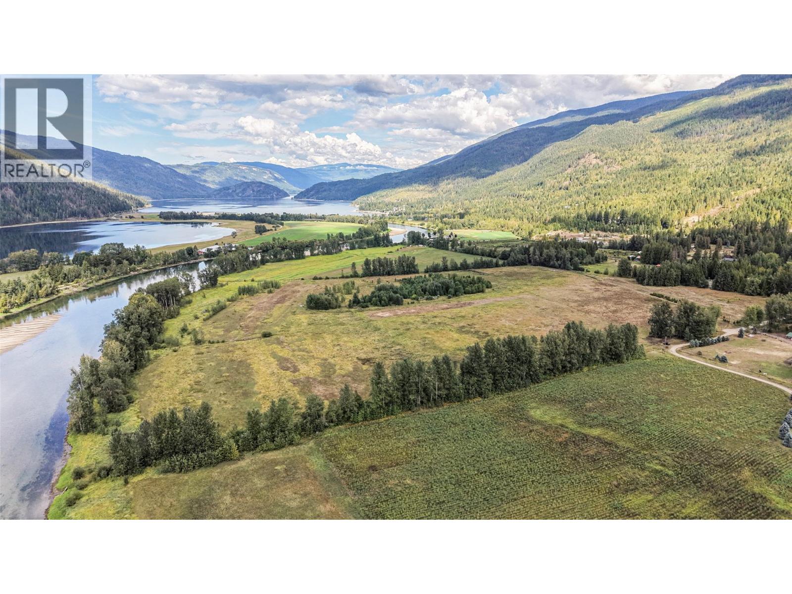 110 Parsons Road, Mara, British Columbia  V0E 2K0 - Photo 9 - 10397887