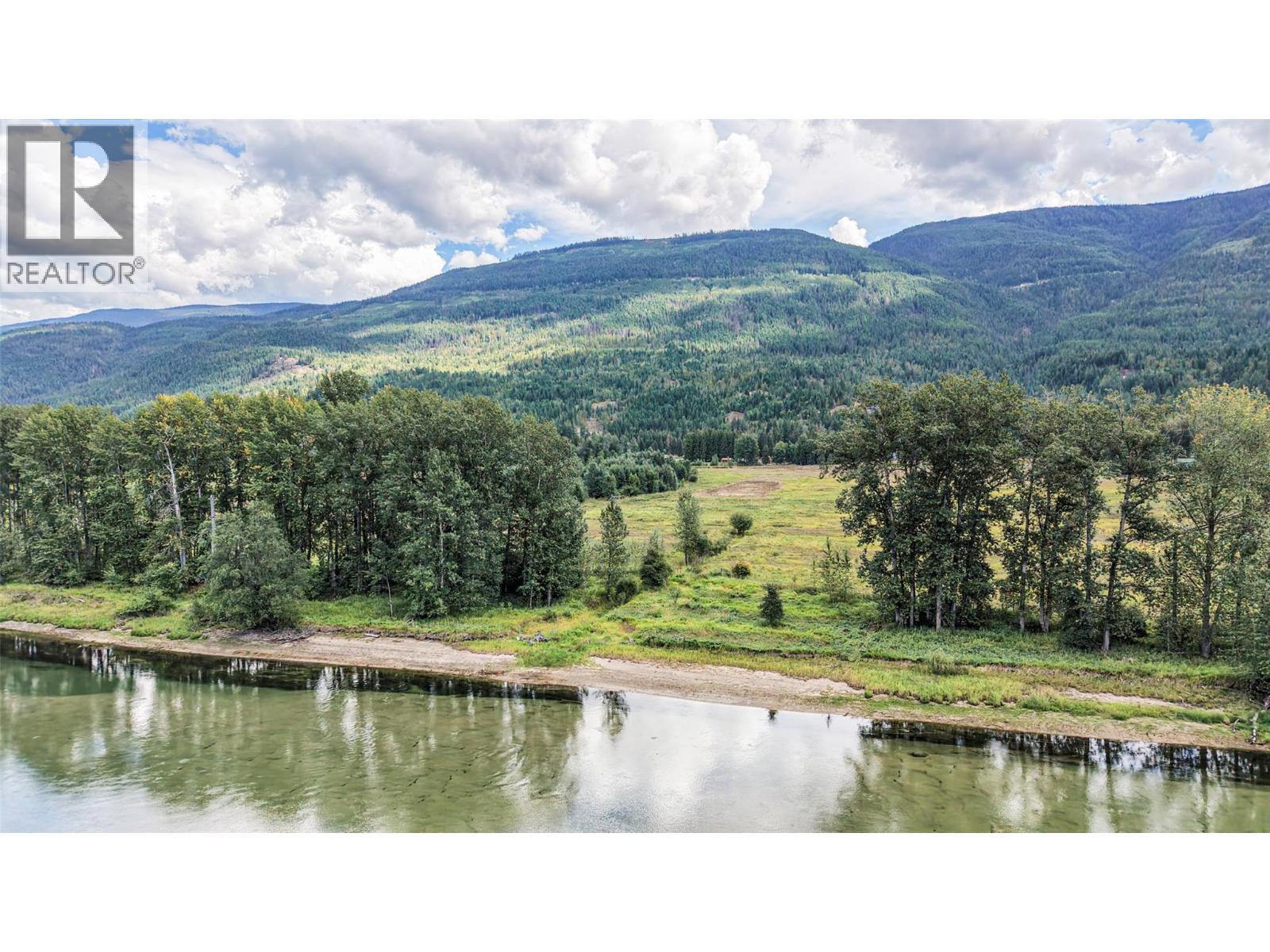 110 Parsons Road, Mara, British Columbia  V0E 2K0 - Photo 8 - 10397887