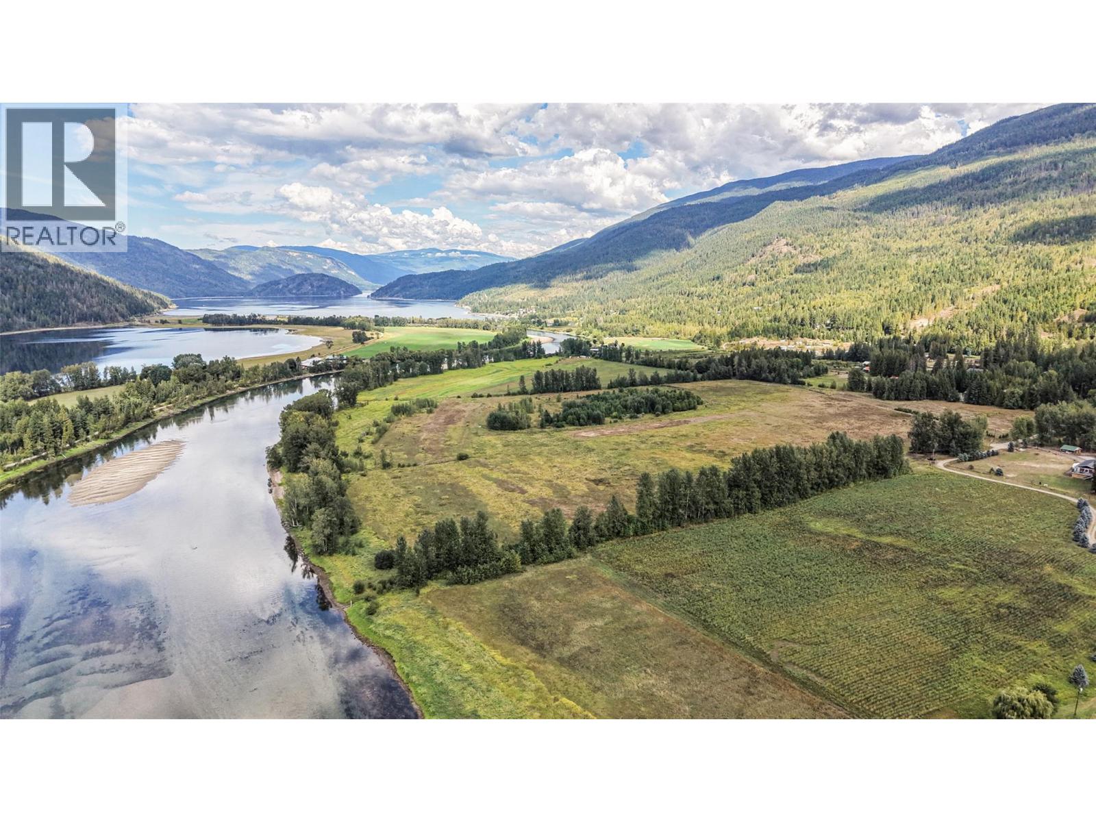 110 Parsons Road, Mara, British Columbia  V0E 2K0 - Photo 10 - 10397887