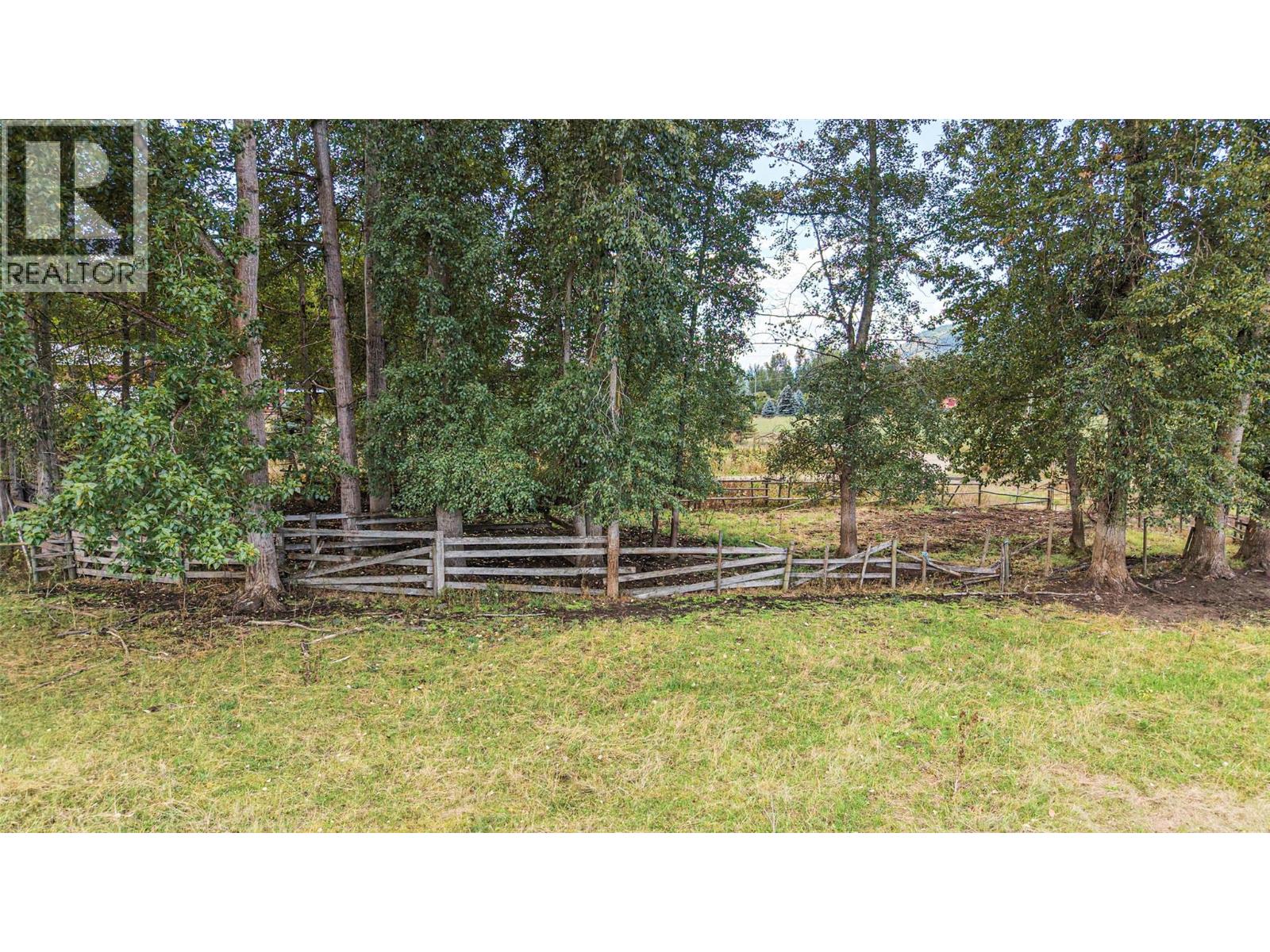 110 Parsons Road, Mara, British Columbia  V0E 2K0 - Photo 25 - 10397887