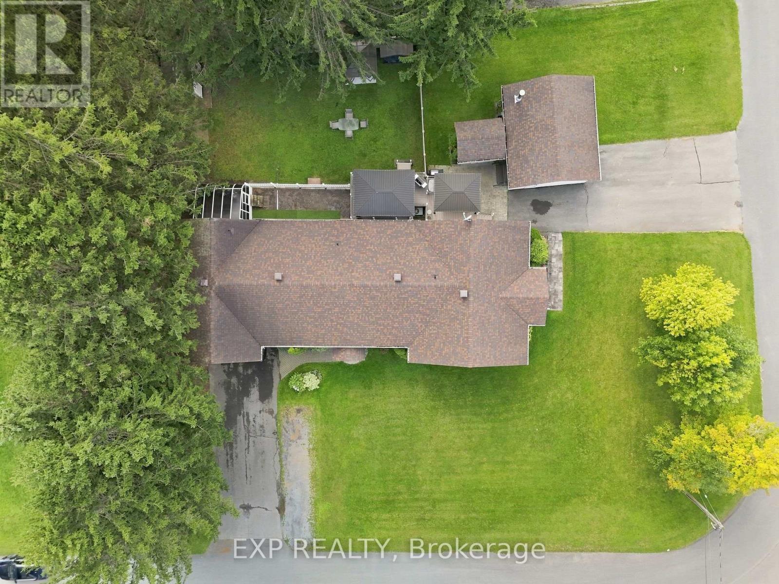 30 Albert Street, Russell, Ontario  K0A 1W0 - Photo 40 - X13775668