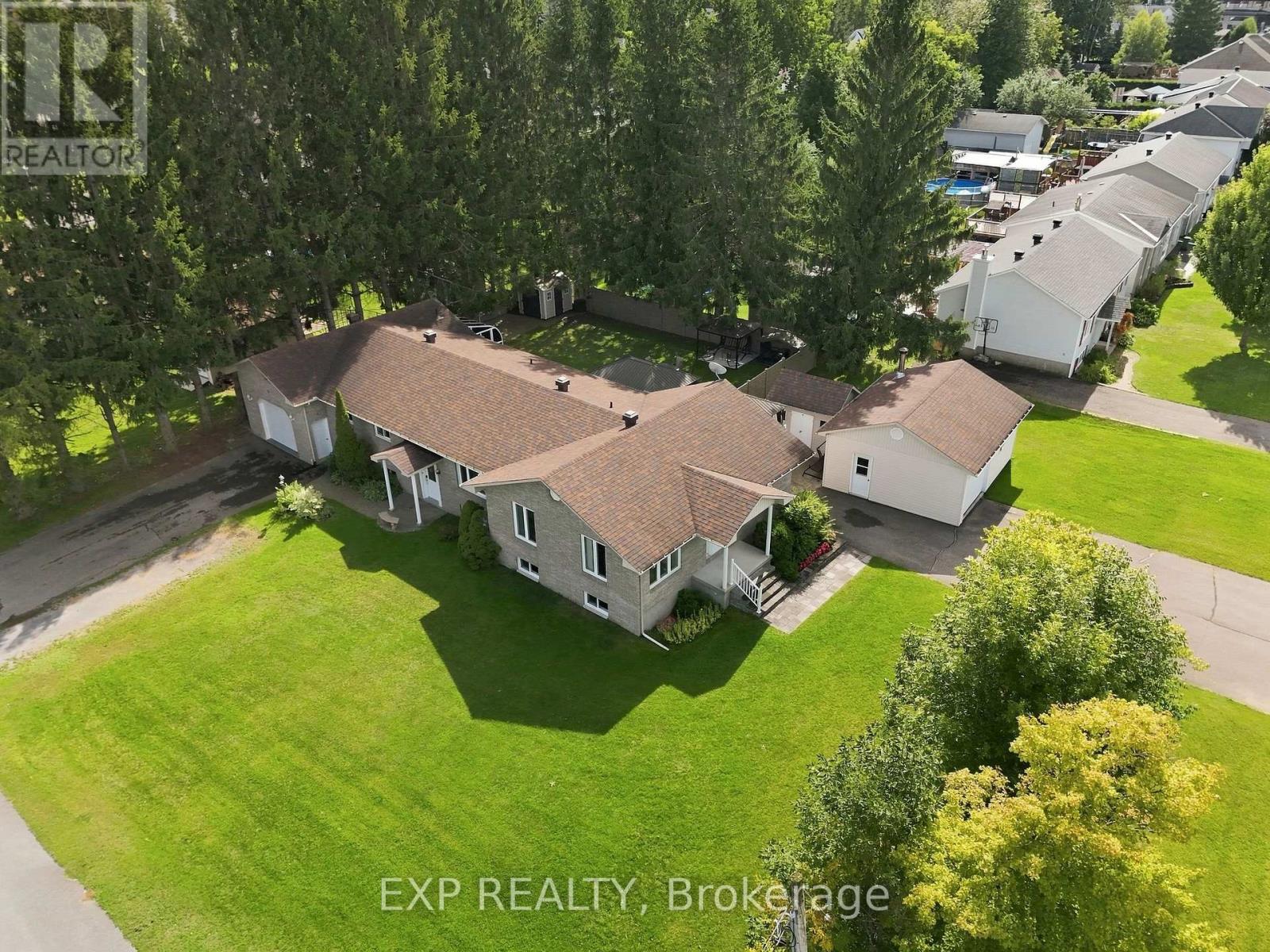 30 Albert Street, Russell, Ontario  K0A 1W0 - Photo 43 - X13775668
