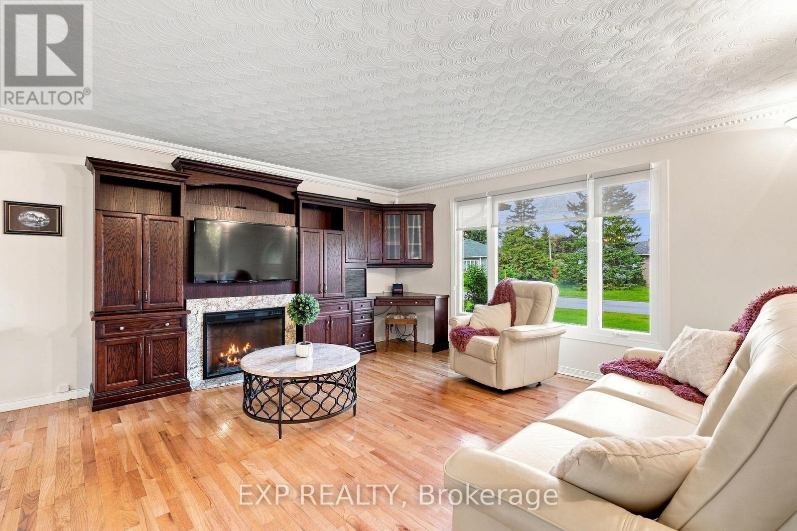30 Albert Street, Russell, Ontario  K0A 1W0 - Photo 8 - X13775668