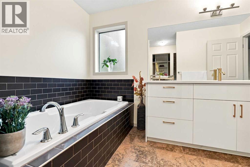 279 Copperpond Circle SE, Calgary, Alberta  T2Z 0R4 - Photo 24 - A2342513