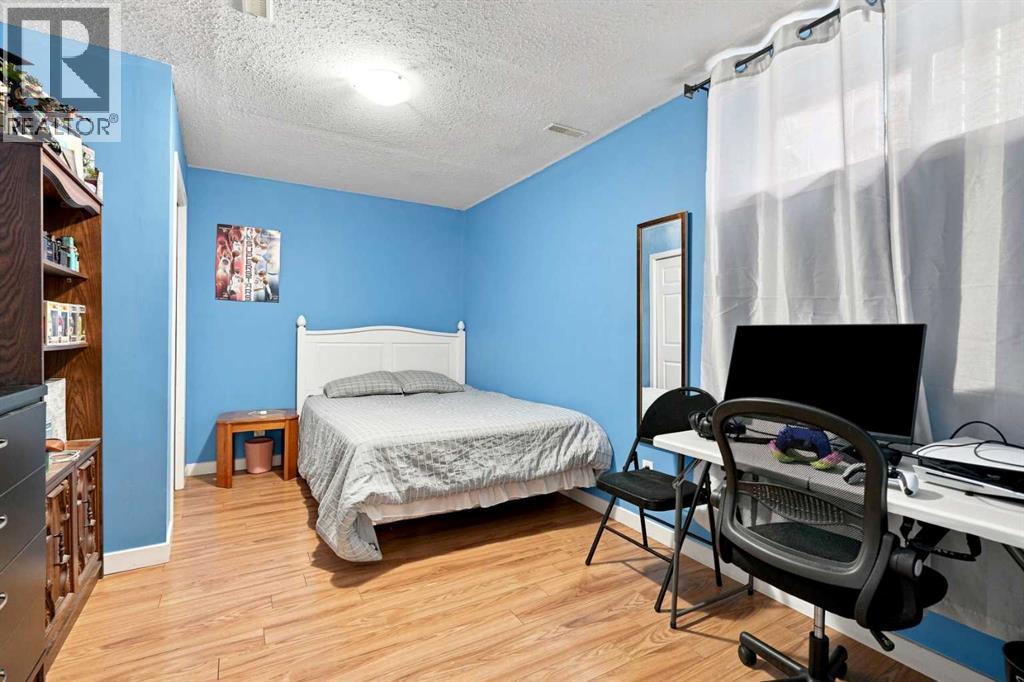345 Saddlecrest Way NE, Calgary, Alberta  T3J 5N6 - Photo 40 - A2343533