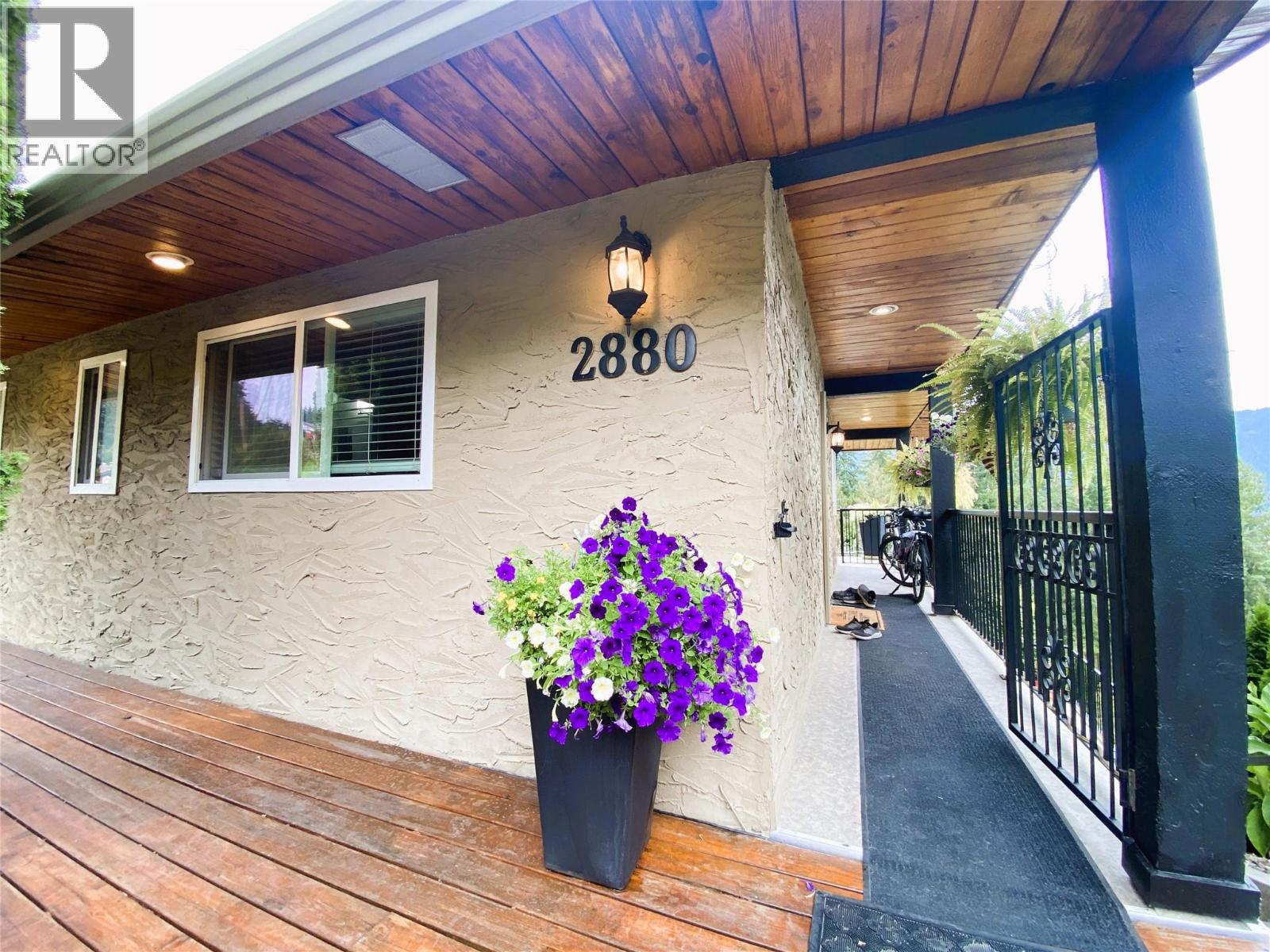 2880 Chalet Drive, Blind Bay, British Columbia  V0E 1H1 - Photo 12 - 10398677