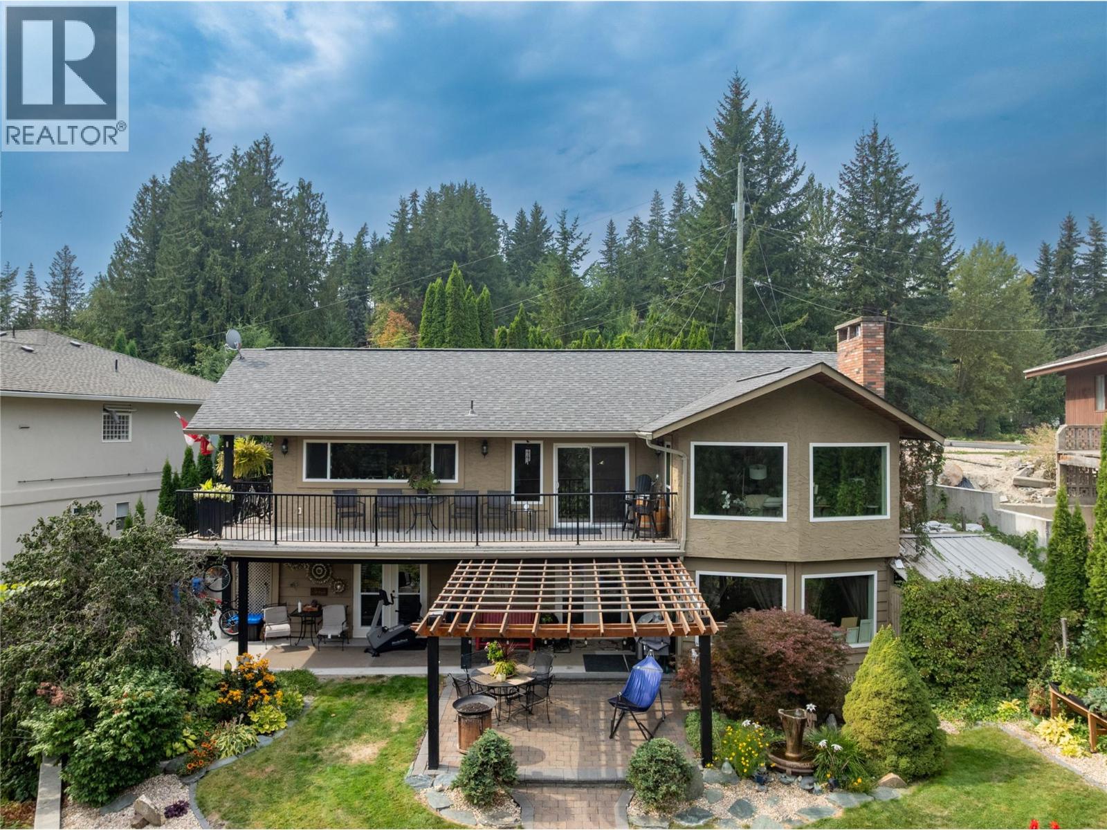 2880 Chalet Drive, Blind Bay, British Columbia  V0E 1H1 - Photo 1 - 10398677